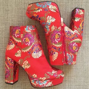 Bamboo Red Embroidery Booties